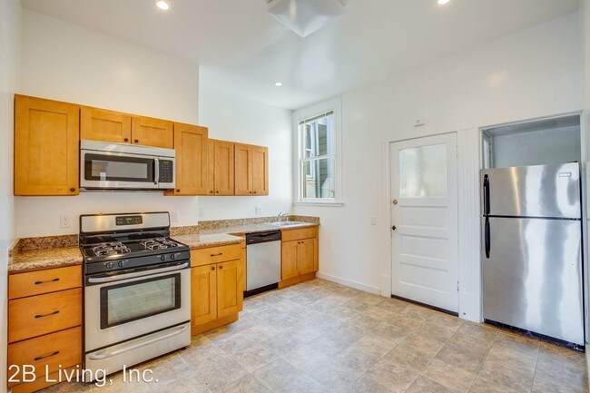 Building Photo - 524 Ashbury St