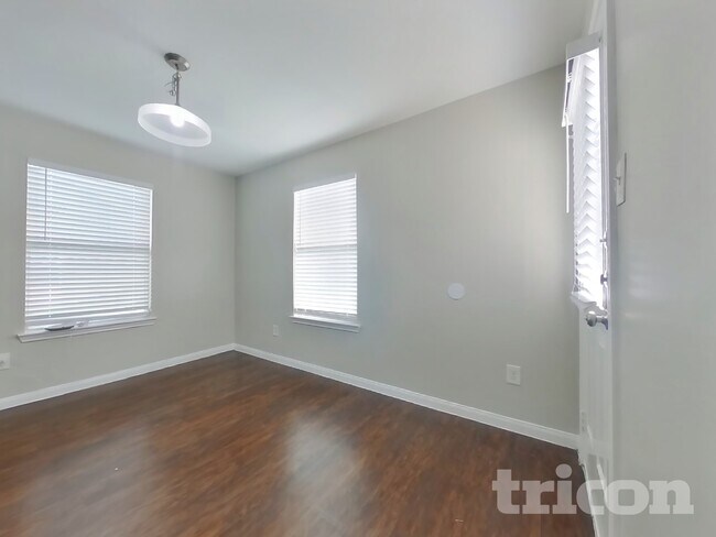 Foto del edificio - 21407 Jamals Way