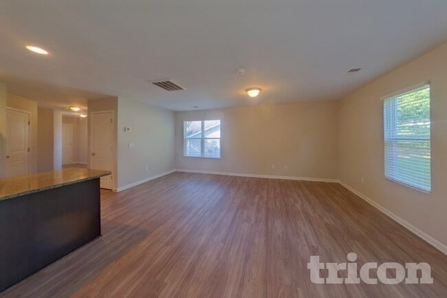 Building Photo - 312 Winston Ln