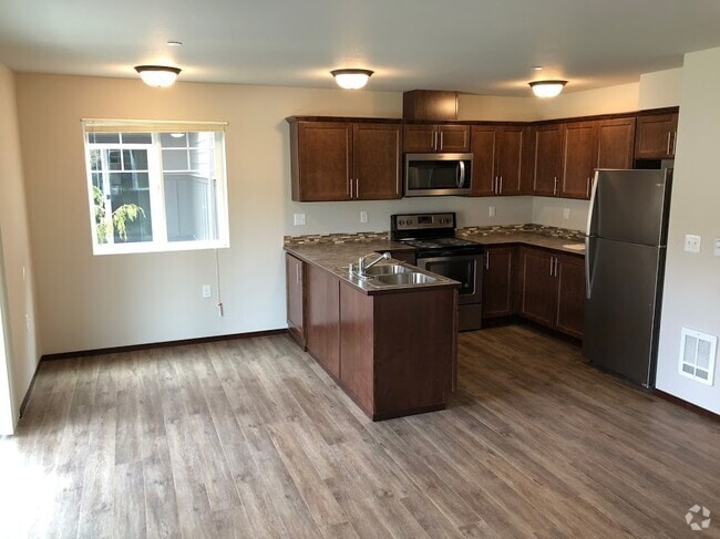 Building Photo - Cascade Village Apartments