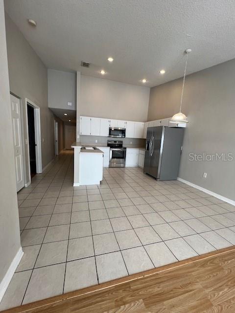Building Photo - 37208 Grassy Hill Ln