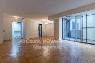Building Photo - 4601 N Park Ave