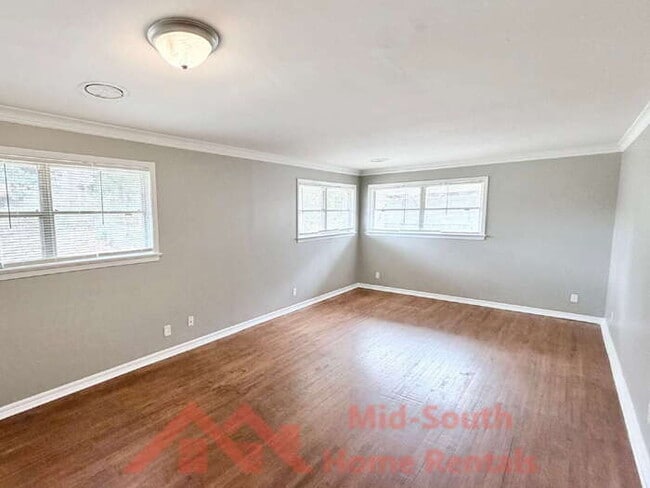 Building Photo - 4349 Newton Dr