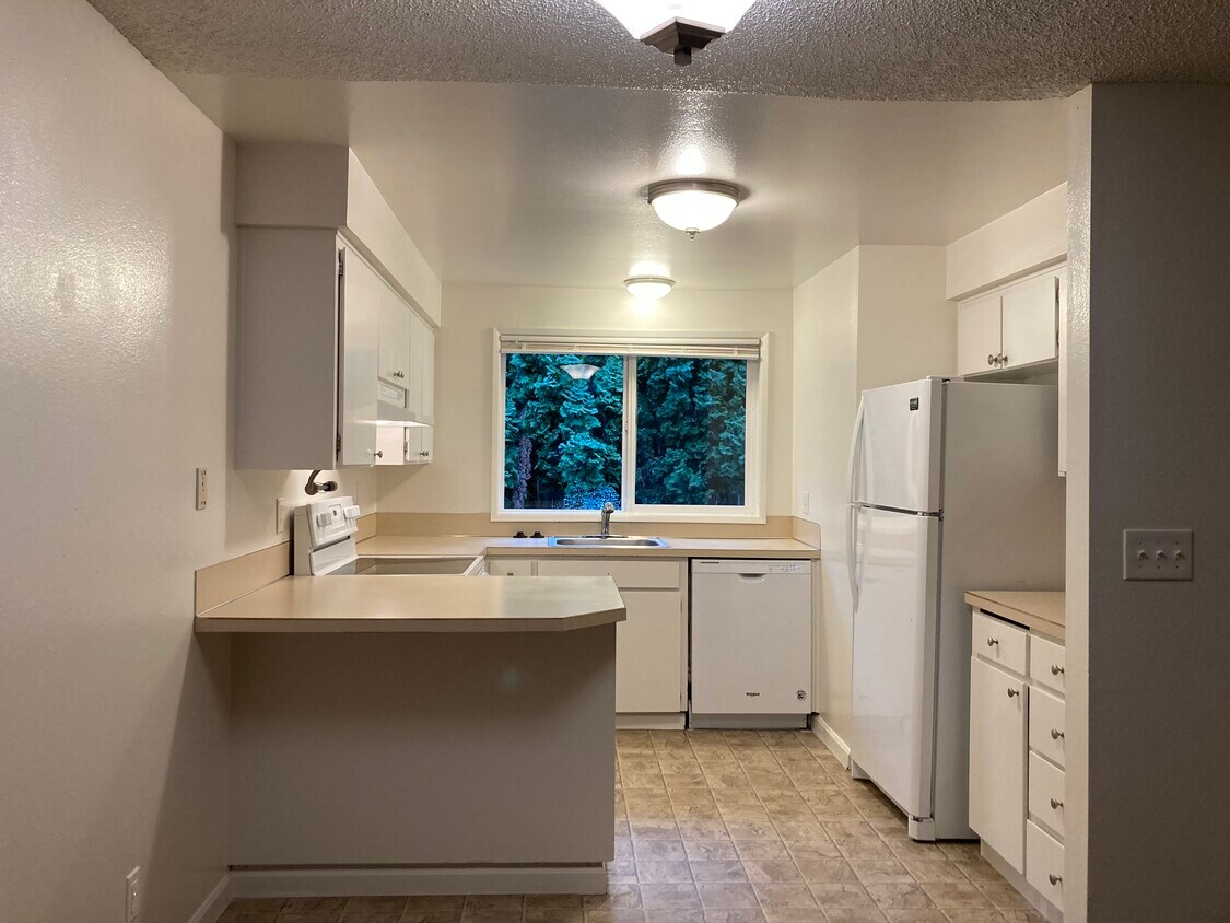 Primary Photo - 29815 SW Montebello Dr