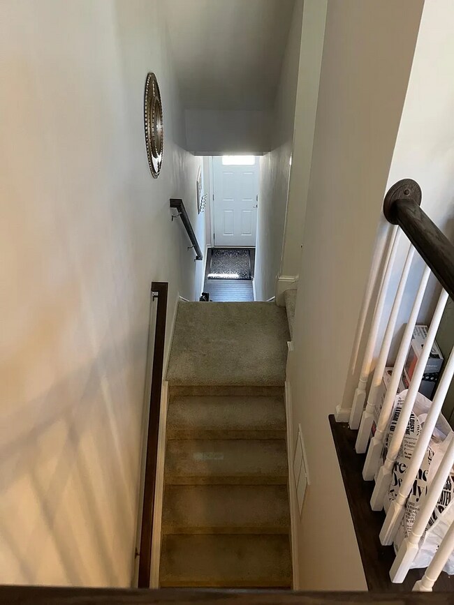 Foto del edificio - Stunning 3BD, 2.5BA End Unit Durham Townho...