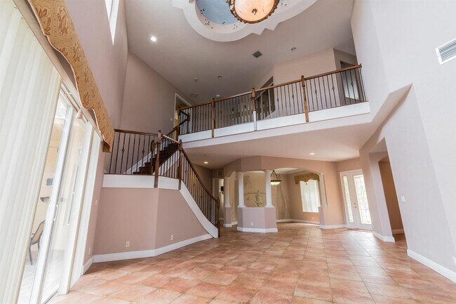 Building Photo - 1273 Beacon Cir