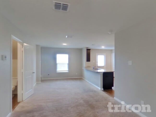 Building Photo - 11750 Davalos Ln