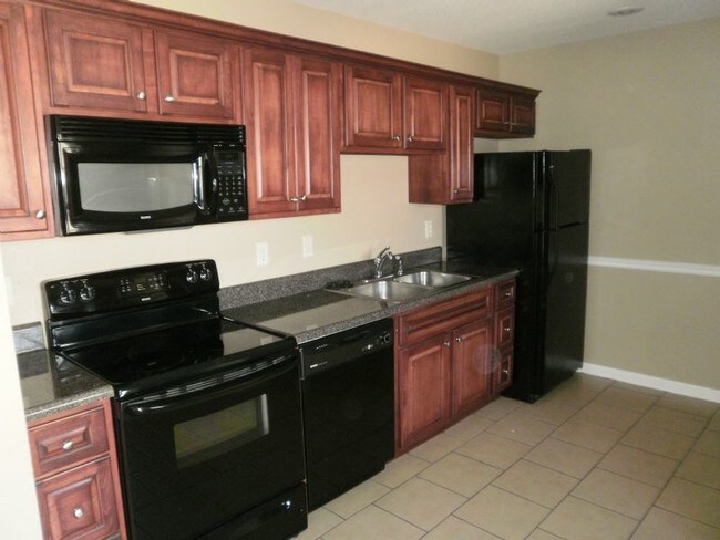 Building Photo - Luxury 2 Bedroom in a Great Location!!