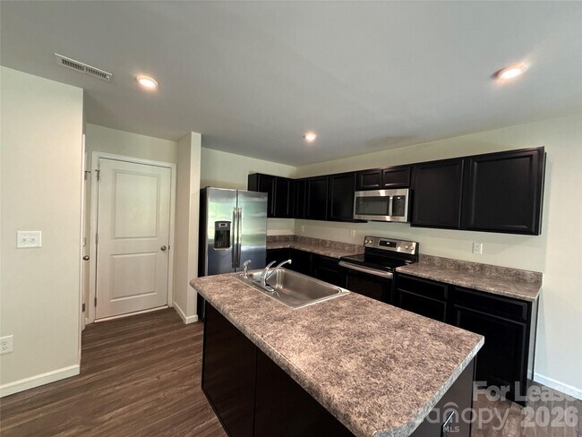 Building Photo - 4208 Bowline Dr