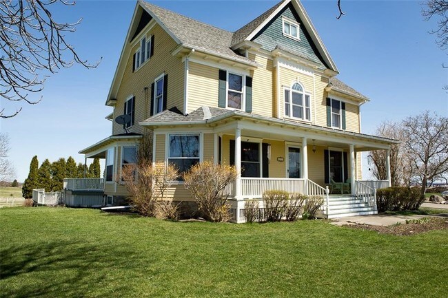 Building Photo - 4859 Stapley Rd