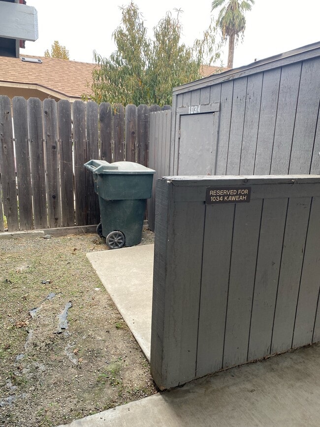 Building Photo - 1034 Kaweah St