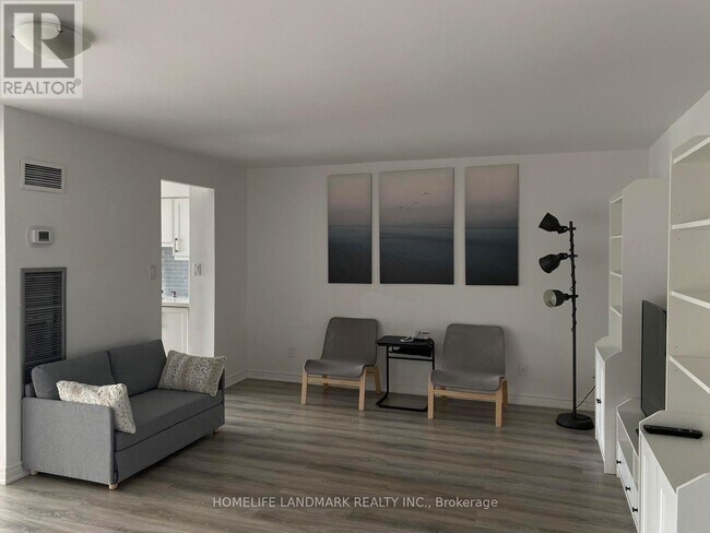 Photo du bâtiment - 633 Bay St.