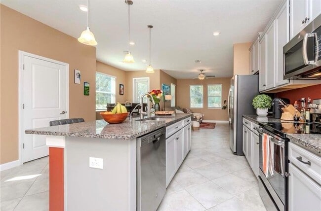 Foto del edificio - 6827 Citrus Creek Ln