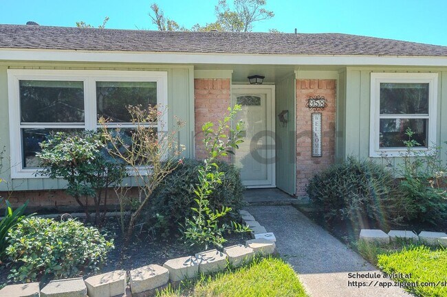 Foto del edificio - 958 Wavecrest Ln