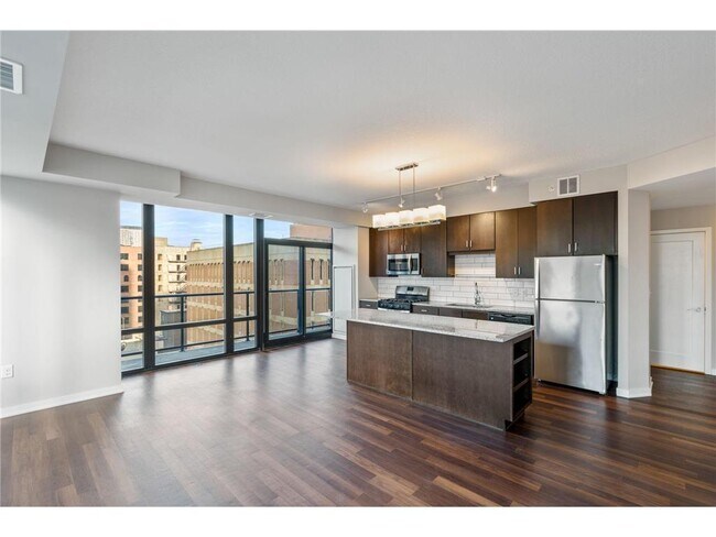 Building Photo - 497 S Marquette Ave