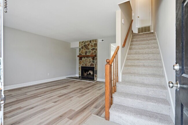 Foto del edificio - 7881 Nummie Ct