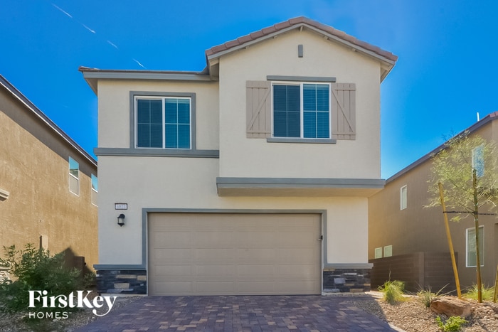 Foto principal - 6821 Greensmen Ave