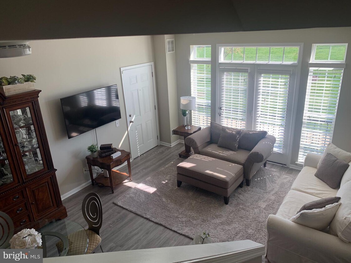 42819 Burrell Square, Ashburn, VA 20147 Townhome Rentals in Ashburn