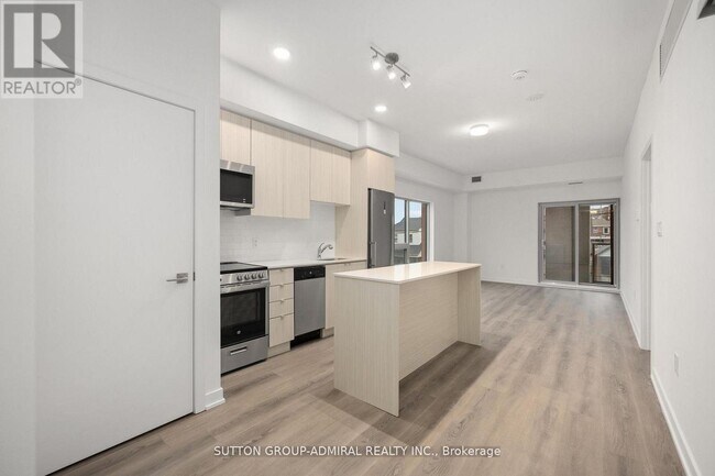 Photo du bâtiment - 2433 Dufferin St