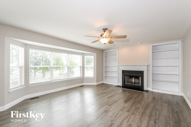 Building Photo - 106 Stewart Springs Dr