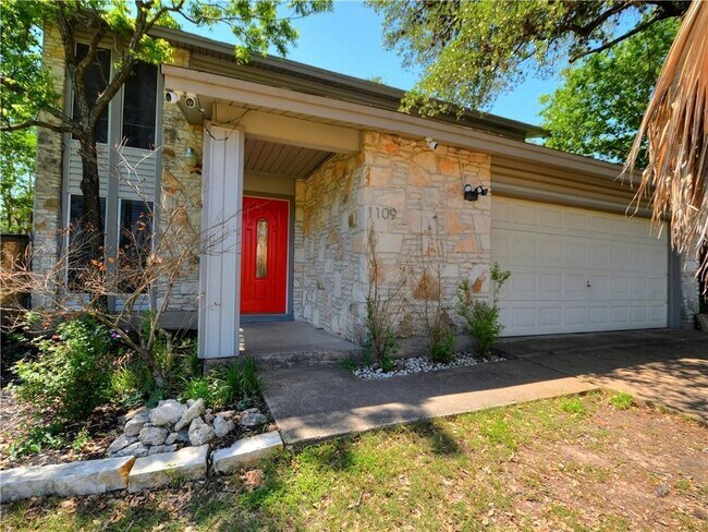 Building Photo - 1109 Hermitage Dr