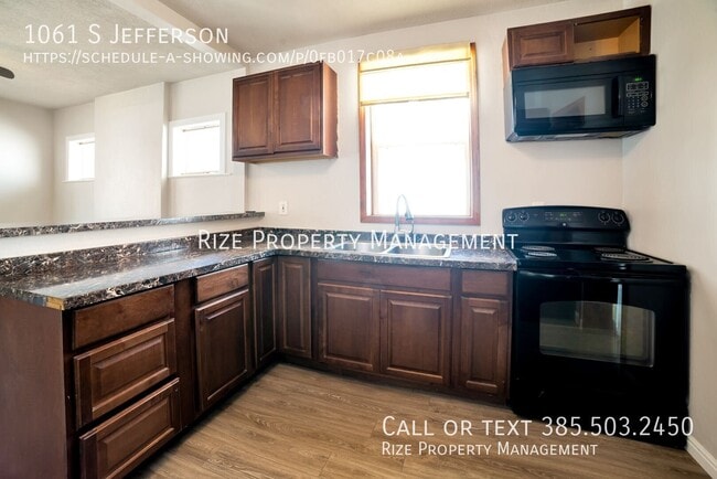 Building Photo - 1061 S Jefferson St