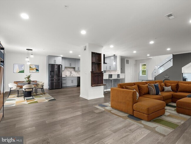 Foto del edificio - 700 Olney Sandy Spring Rd