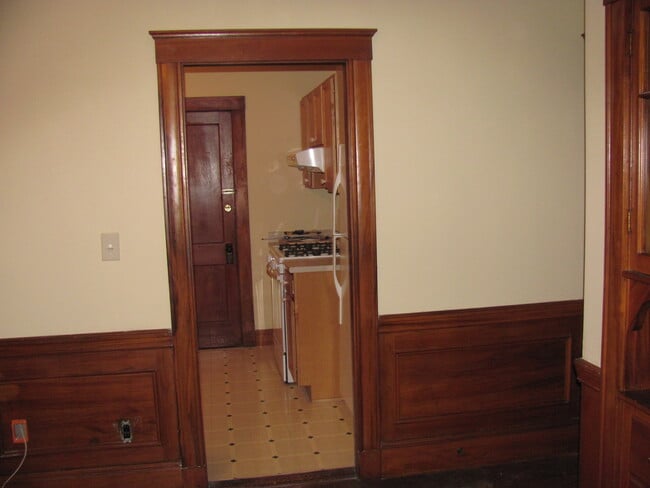Building Photo - 22 Roseway St