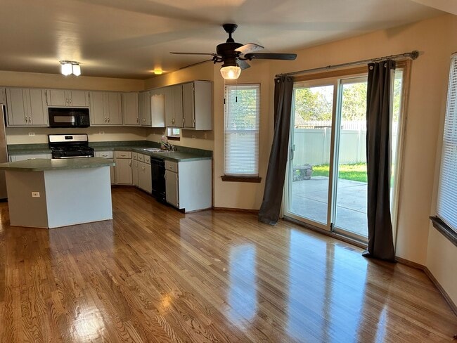 Building Photo - 2104 Olde Mill Rd