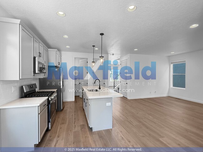 Foto del edificio - BRAND NEW IVORY HOME IN LEHI - 3BD/2.5BTH/...