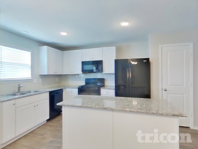 Building Photo - 3423 Stoney Bayou