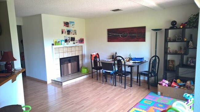 Foto del edificio - 3705 Terstena Pl