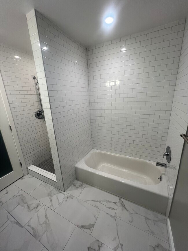 Foto del edificio - 120 S Belmont St