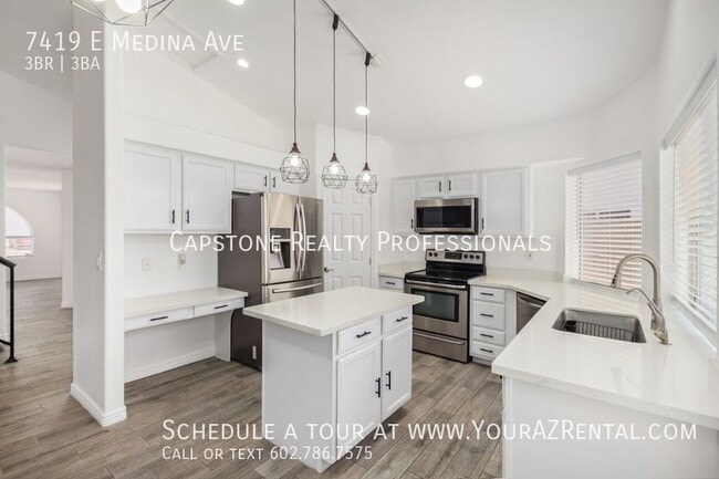 Foto del edificio - 7419 E Medina Ave