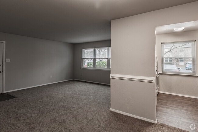 2BR,1BA,- 925SF - Lake Village