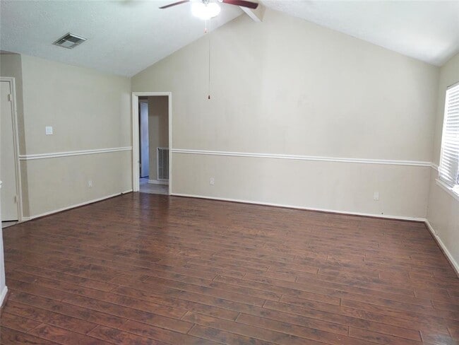 Building Photo - 2515 Heritage Colony Dr