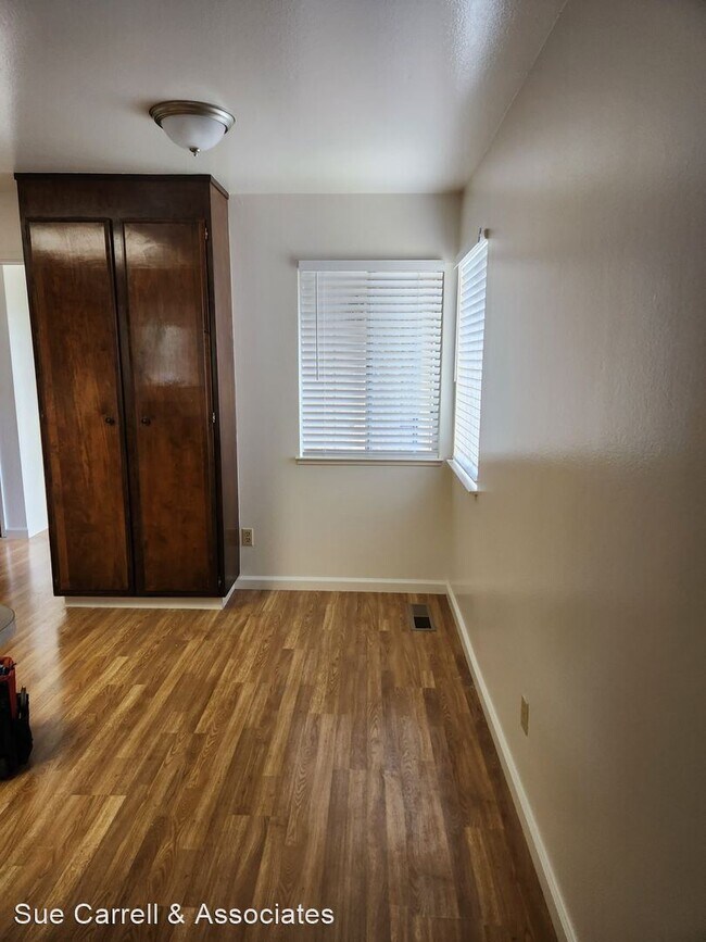 Building Photo - 2 br, 2 bath House - 1064 McConnell Ave.
