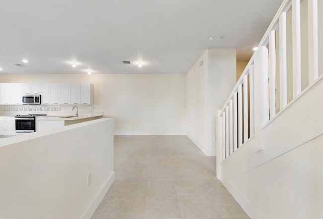 Foto del edificio - 4572 NW 83rd Pky