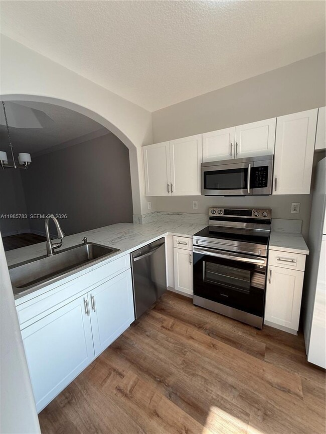 Foto del edificio - 15750 SW 92nd Ave