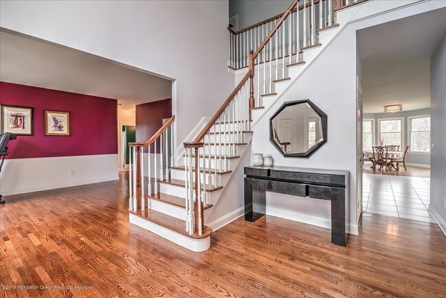 Foto del edificio - 103 Hidden Pond Ct