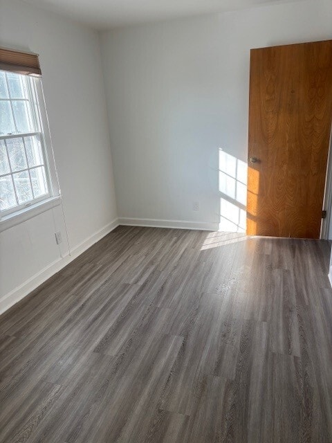 Building Photo - 224 Cherry St