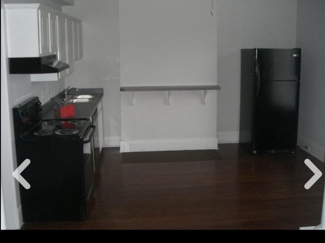 Building Photo - 710 Hambrick Ave