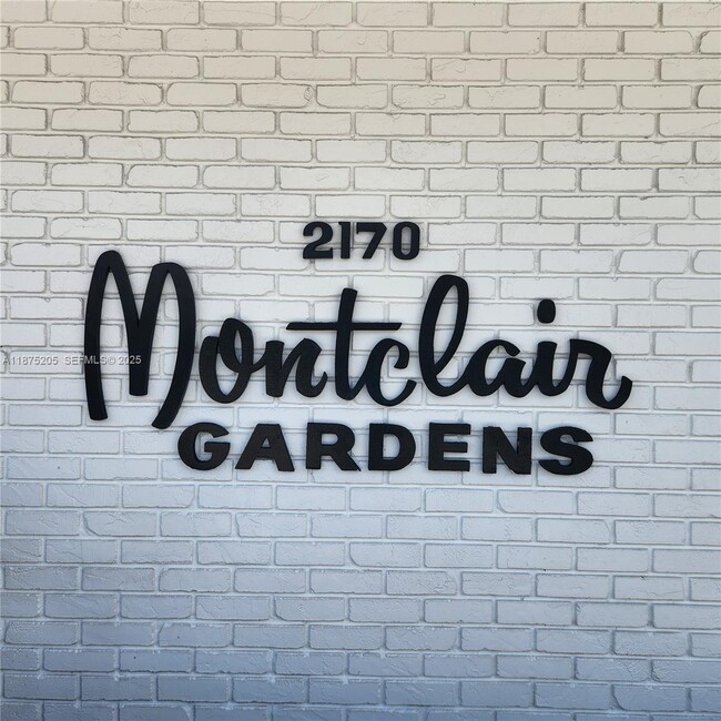 Building Photo - 2170 NE 51st Ct