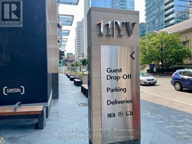 Photo du bâtiment - 11 Yorkville Ave