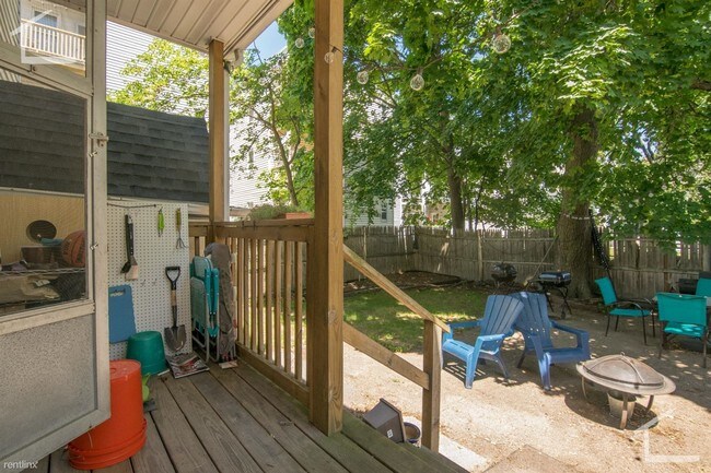 Building Photo - 3 br, 2 bath  - 6 Benson St # 7-1