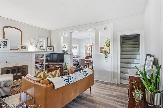 Foto del edificio - 101 Base Line Rd