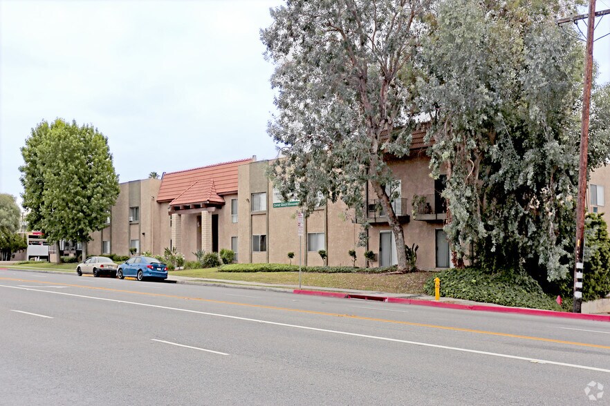 Los Arcos Apartments Rentals Whittier, CA