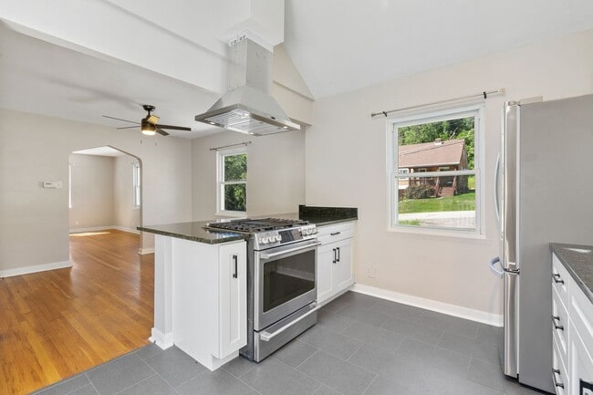 Building Photo - Entirely Renovated 3 bed, 1 bath in Overbrook- Brand New Kitchen and Bathroom!!