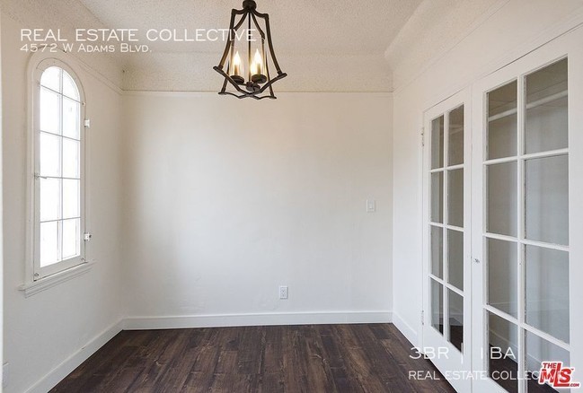 Building Photo - 4572 W Adams Blvd - 3 beds, 1 full bath