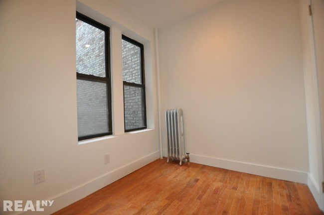 Building Photo - 88 Livingston St